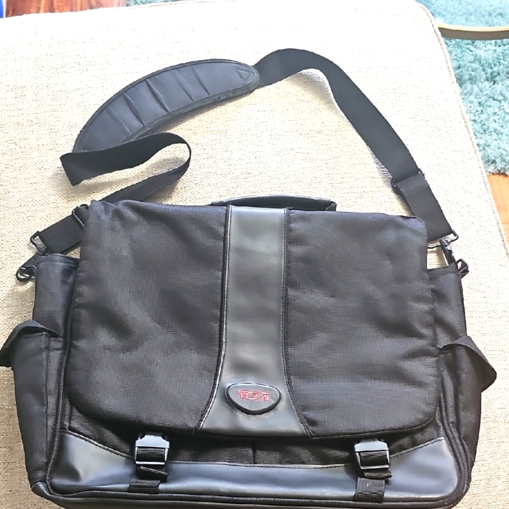 Tumi Balistic Nylon Briefcase Messenger Laptop Bag Black Crossbody Large